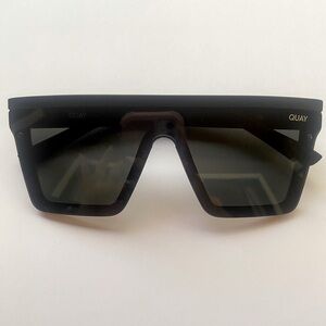 Quay all black frames NOW INCLUDES CASE!